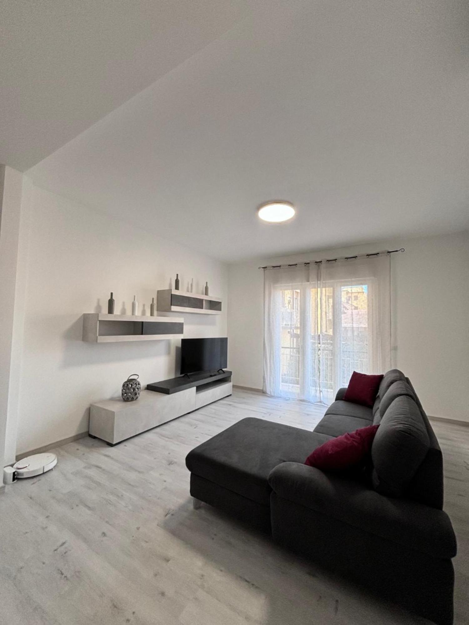Grey House Apartment Arezzo